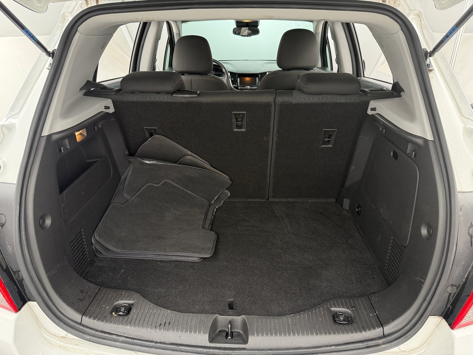 Thumbnail: 2022 Chevrolet Trax - 7