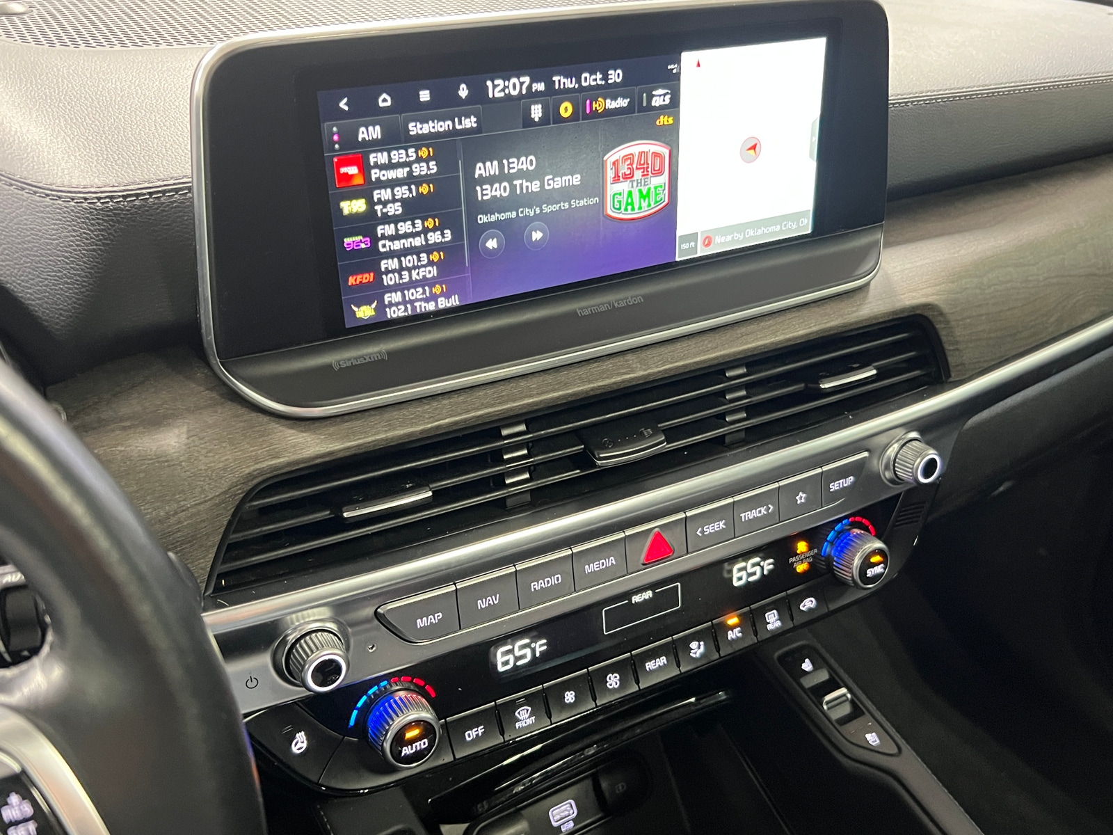 Thumbnail: 2022 Kia Telluride - 3