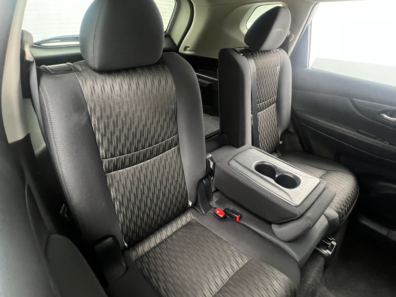 Thumbnail: 2017 Nissan Rogue - 6