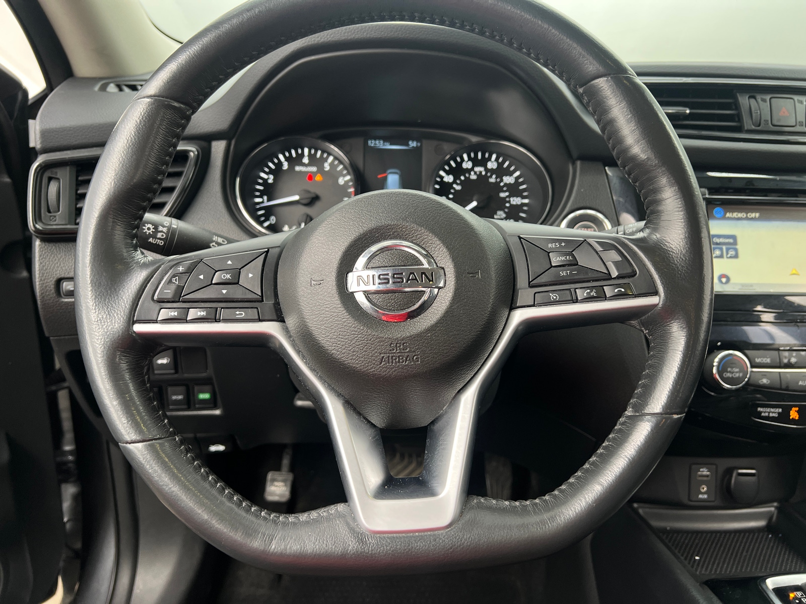 Thumbnail: 2017 Nissan Rogue - 5