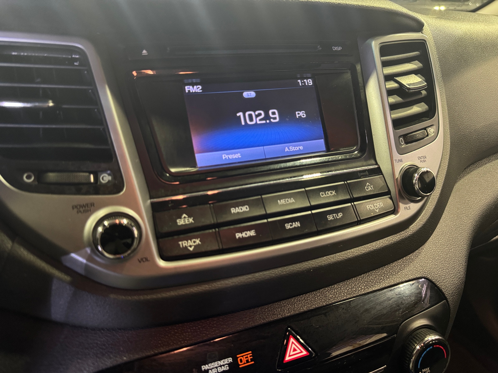 Thumbnail: 2017 Hyundai Tucson - 4