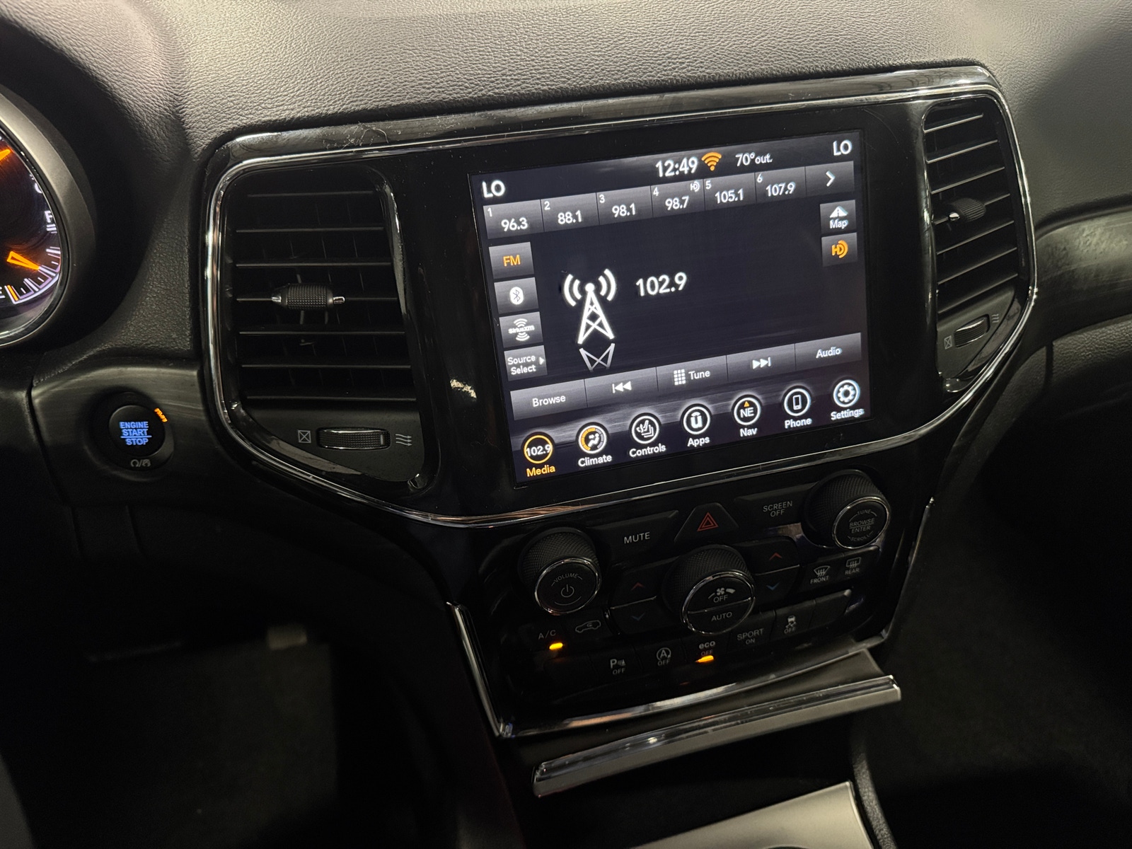 Thumbnail: 2021 Jeep Grand Cherokee - 4