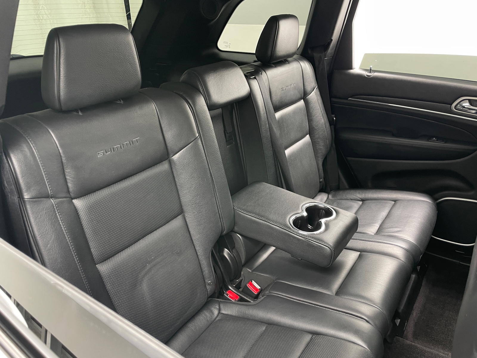 Thumbnail: 2018 Jeep Grand Cherokee - 5