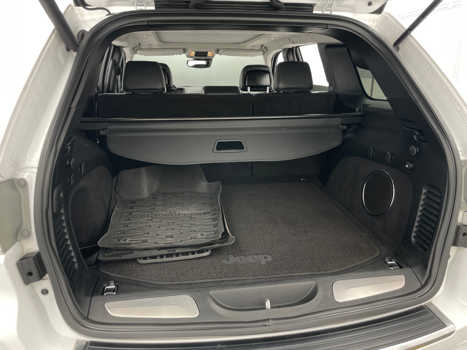 Thumbnail: 2018 Jeep Grand Cherokee - 6