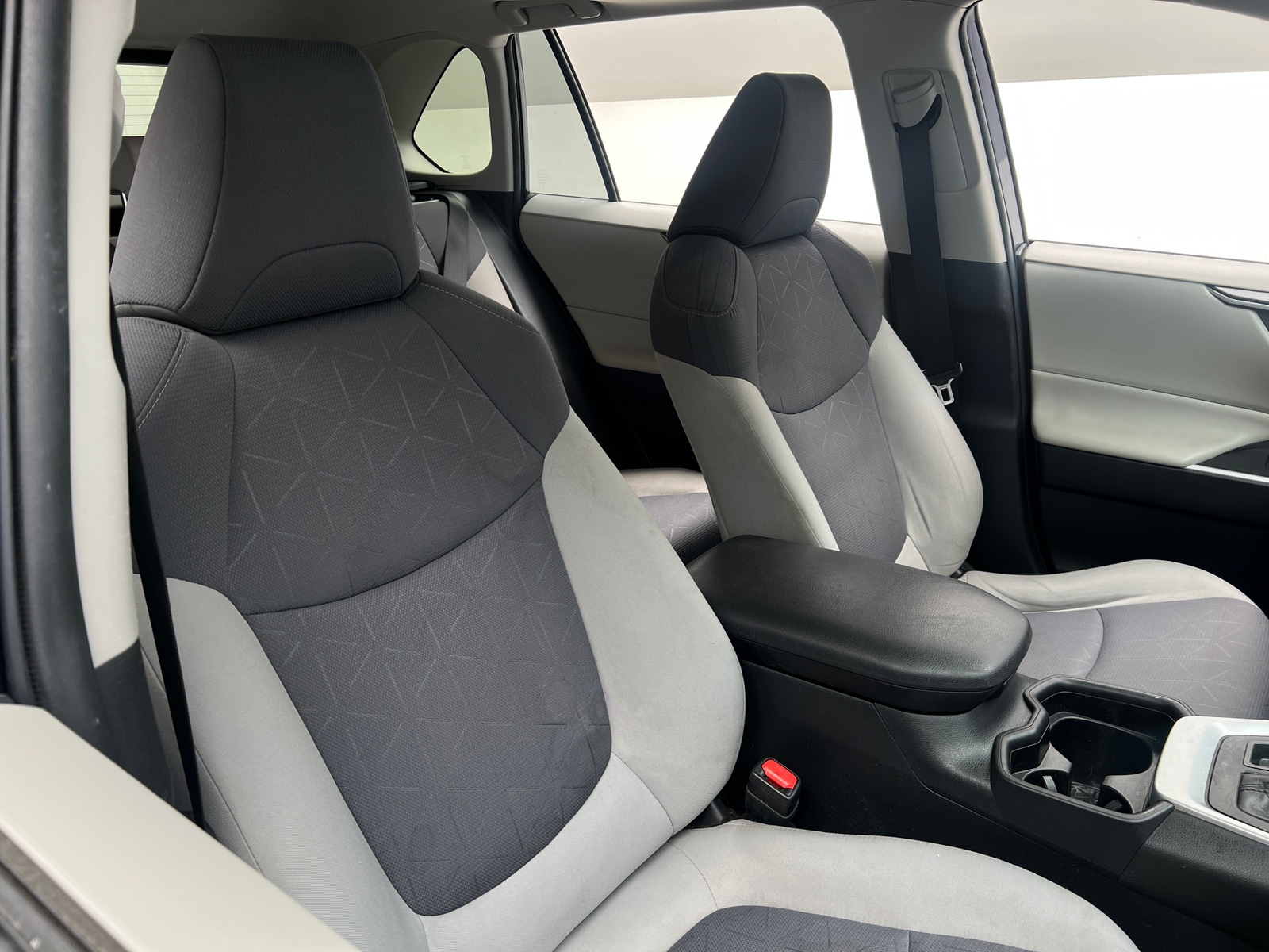 Thumbnail: 2019 Toyota RAV4 - 2