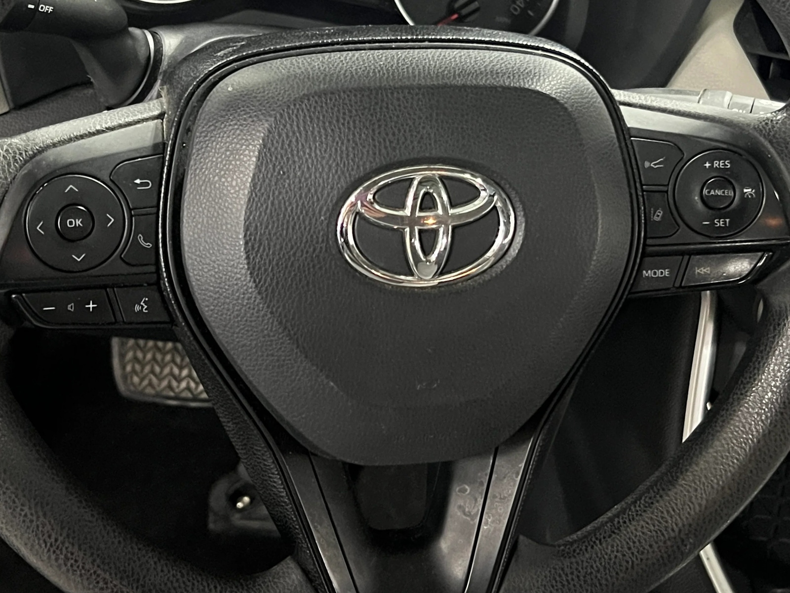 Thumbnail: 2019 Toyota RAV4 - 5