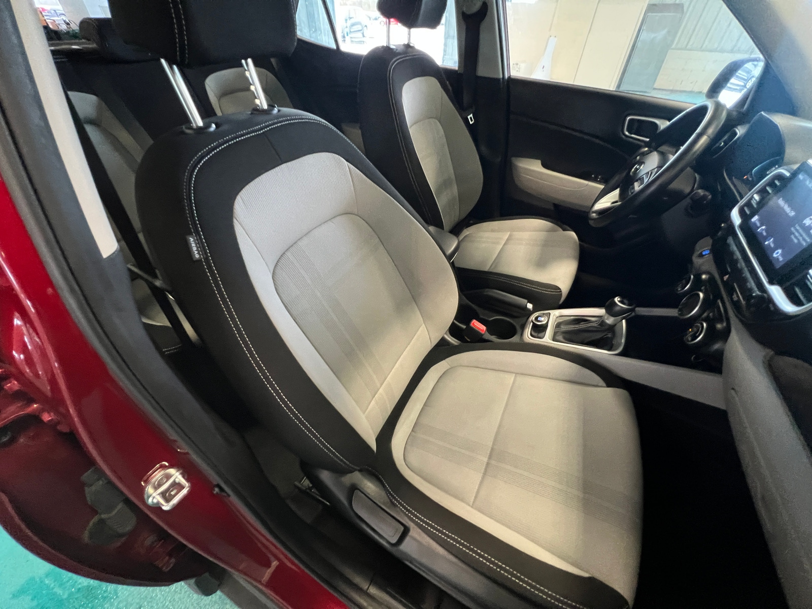 Thumbnail: 2024 Hyundai Venue - 2