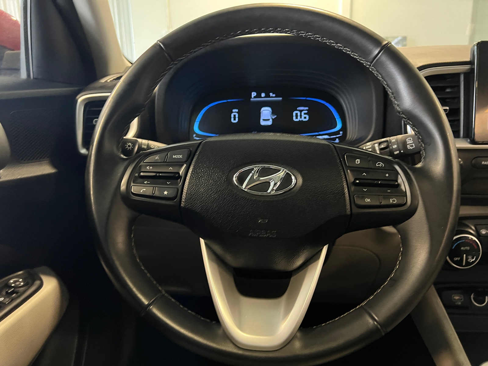 Thumbnail: 2024 Hyundai Venue - 5