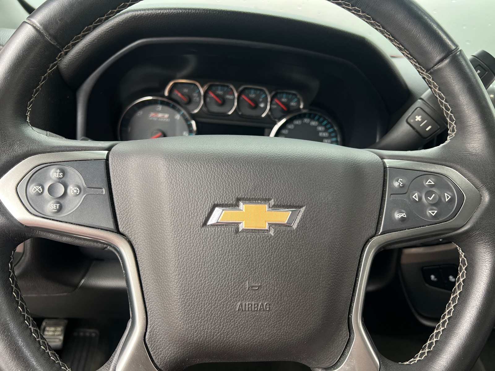 Thumbnail: 2018 Chevrolet Silverado 1500 - 4
