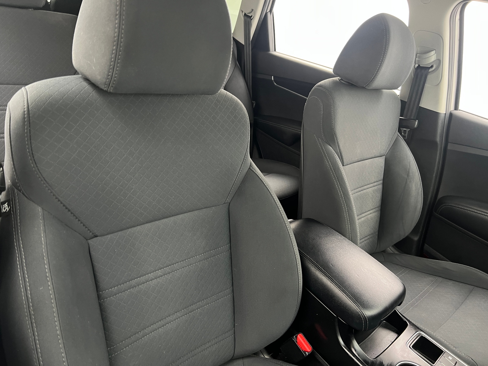 Thumbnail: 2019 Kia Sorento - 2