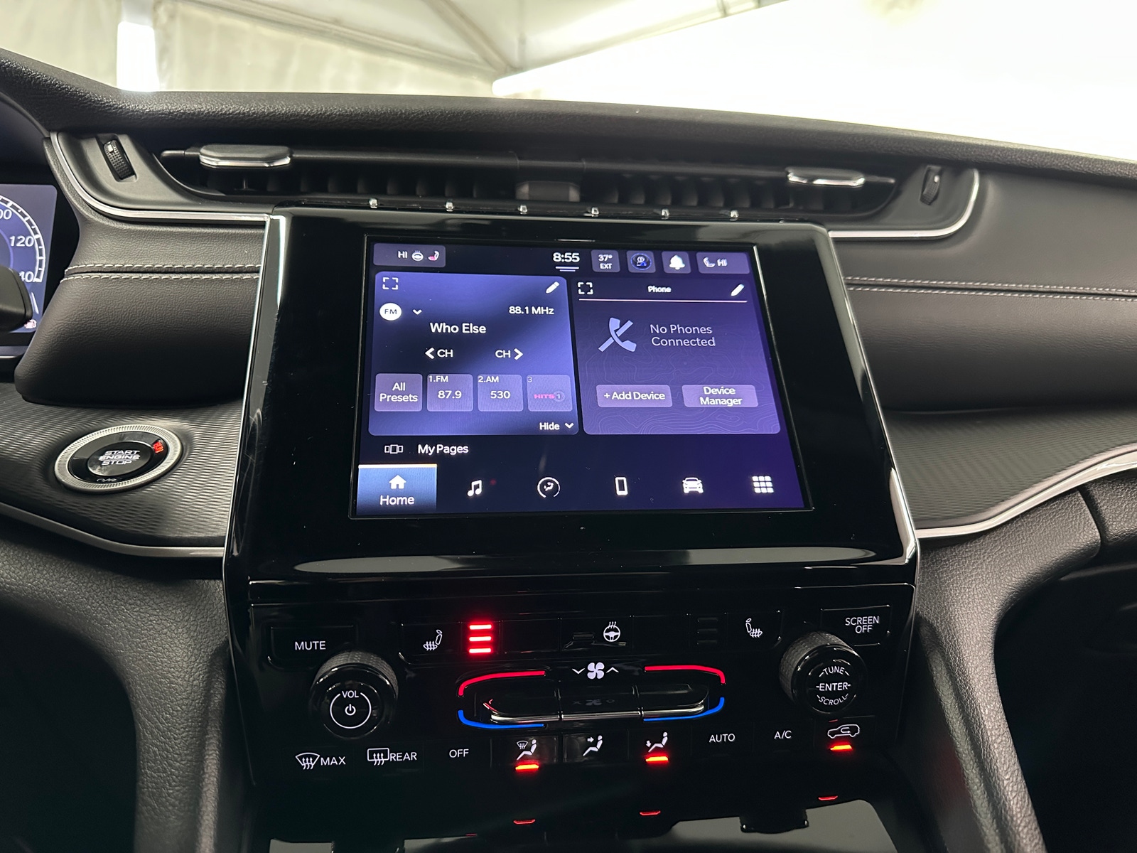 Thumbnail: 2024 Jeep Grand Cherokee - 3