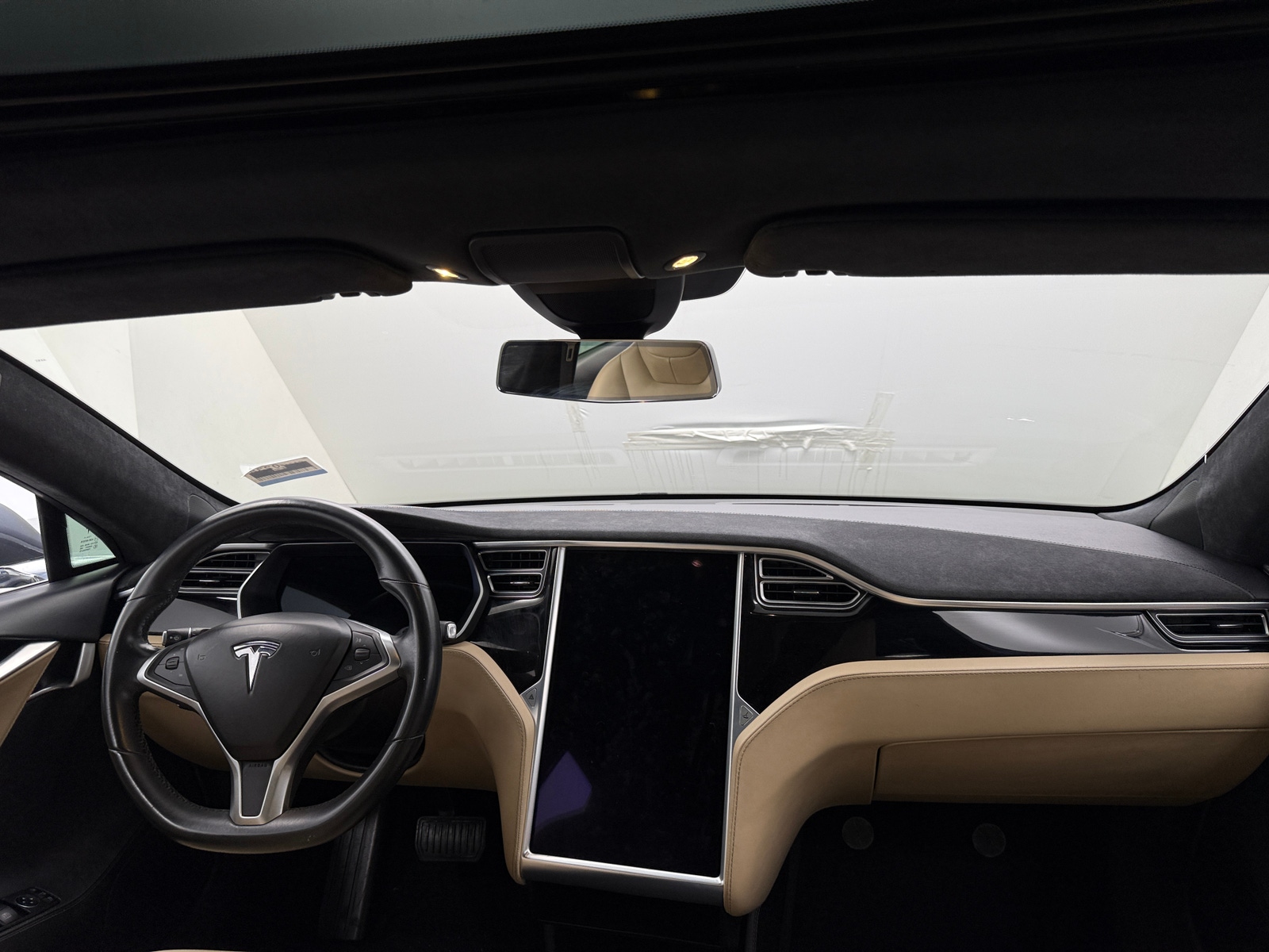 Thumbnail: 2015 Tesla Model S - 3