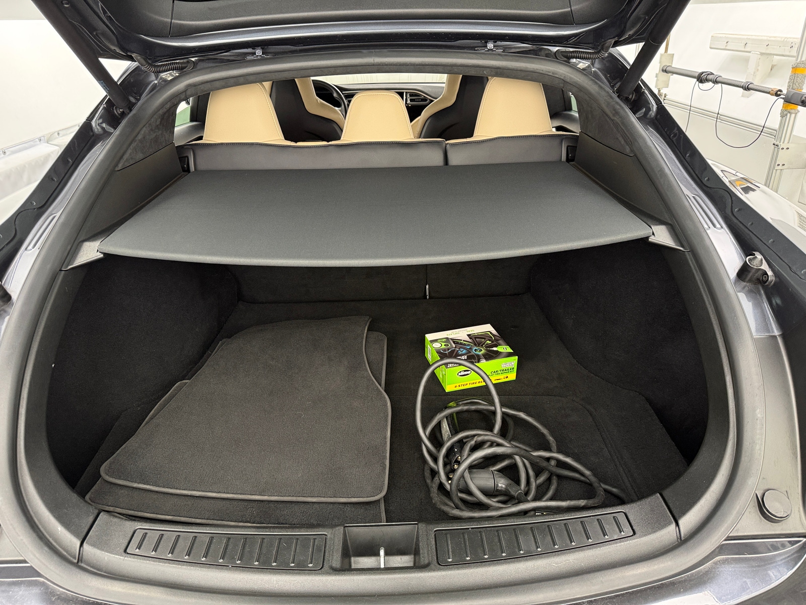 Thumbnail: 2015 Tesla Model S - 7