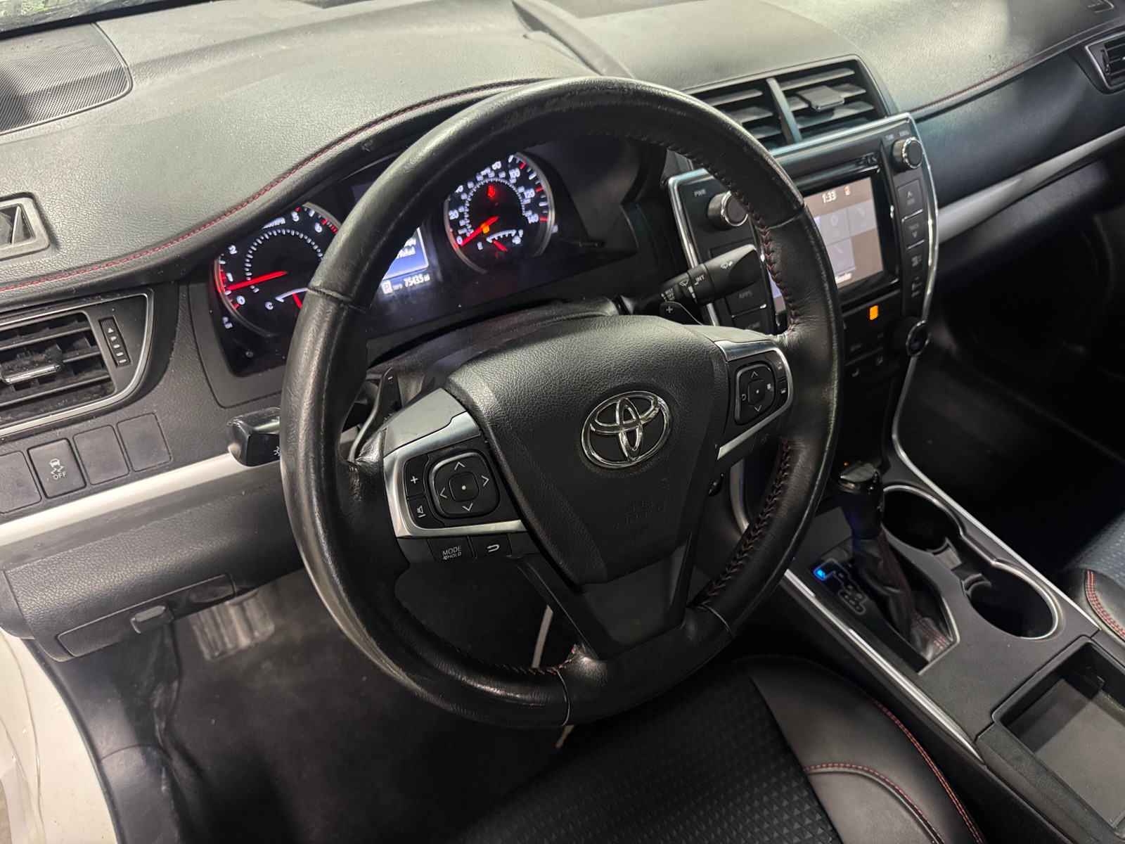 Thumbnail: 2015 Toyota Camry - 5