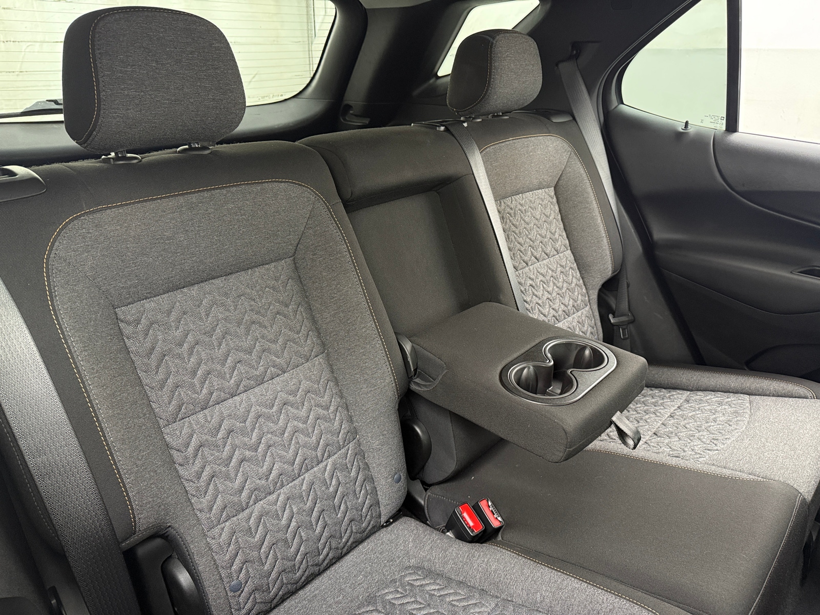 Thumbnail: 2022 Chevrolet Equinox - 6