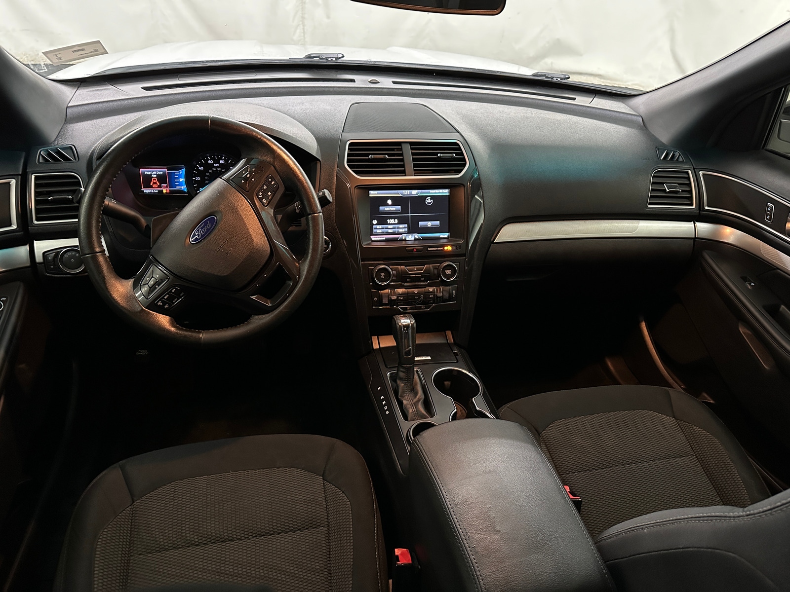 Thumbnail: 2016 Ford Explorer - 3