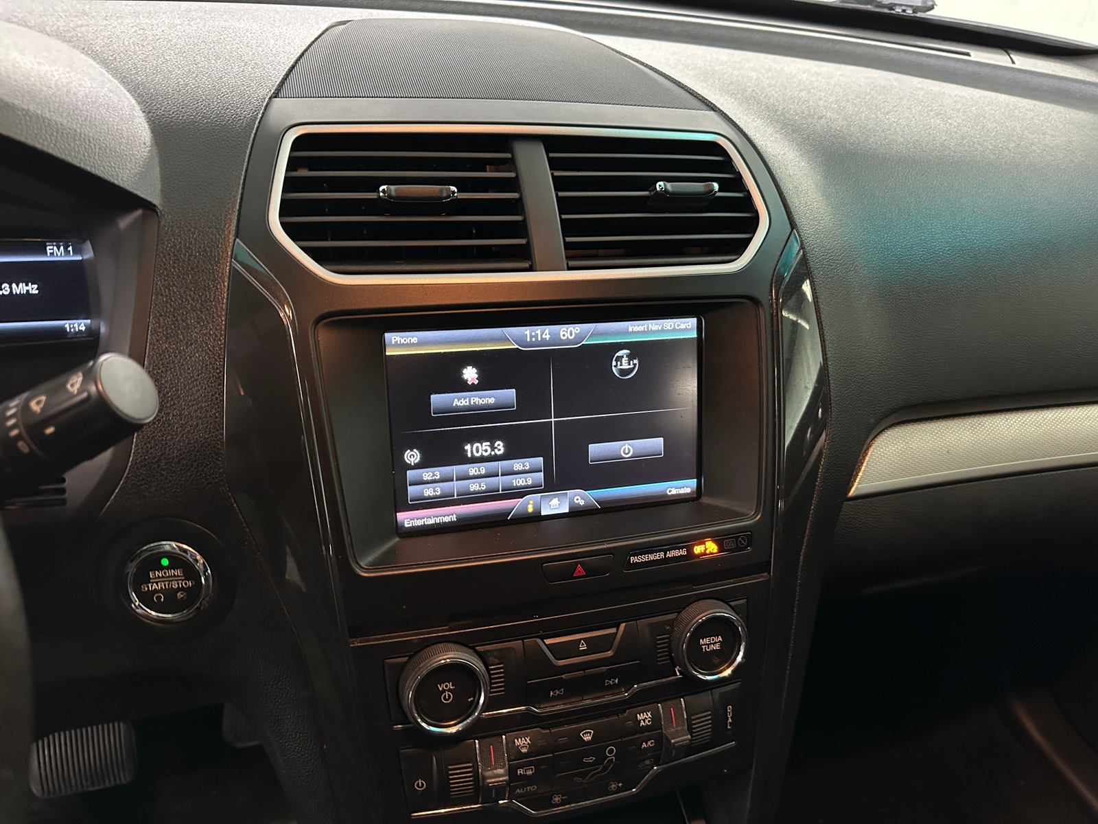 Thumbnail: 2016 Ford Explorer - 4