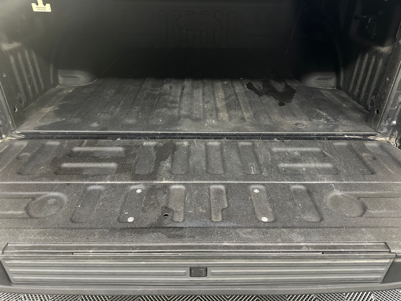 Thumbnail: 2018 Ford Econoline - 6