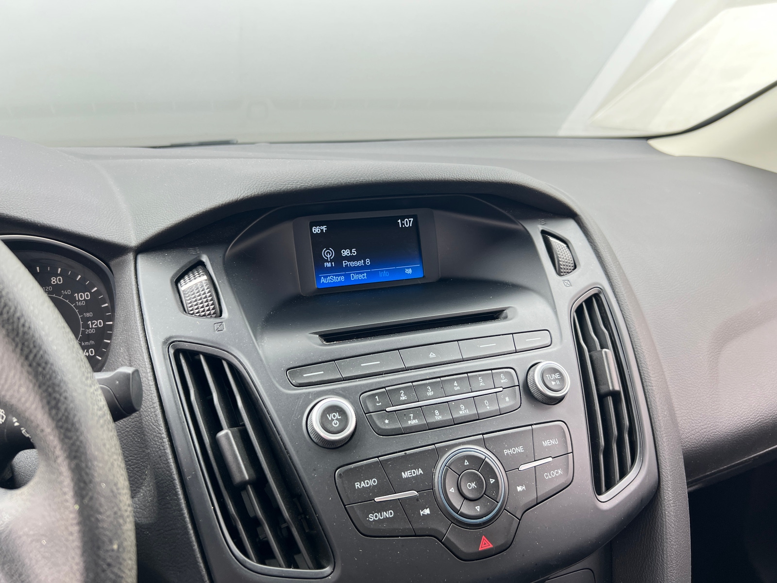 Thumbnail: 2016 Ford Focus - 4