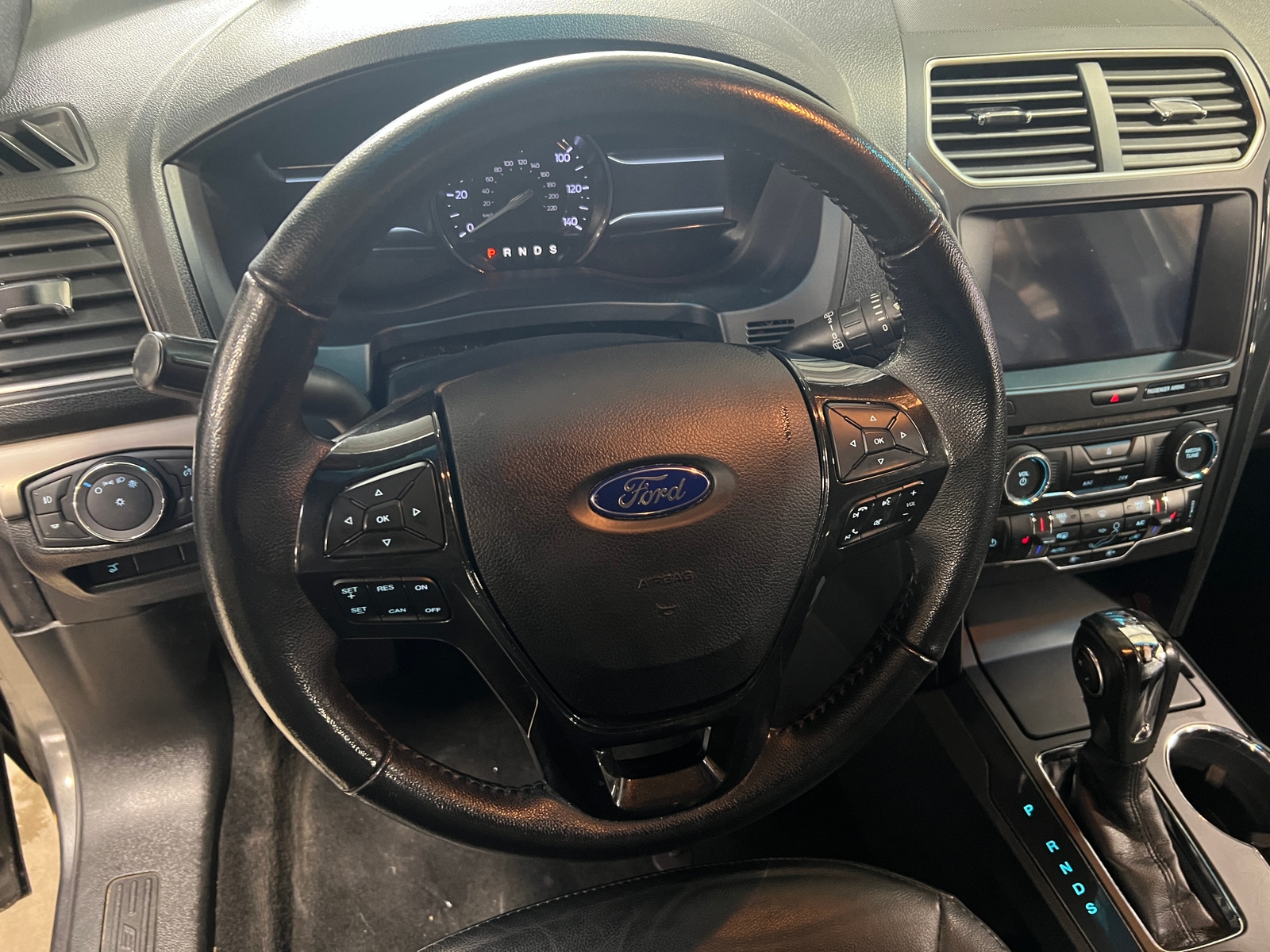 Thumbnail: 2018 Ford Explorer - 5