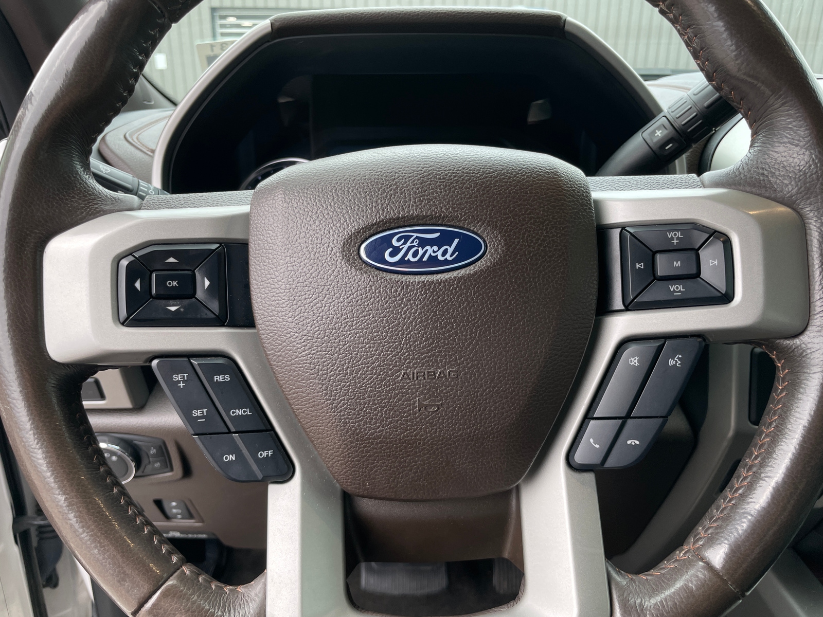 Thumbnail: 2017 Ford Econoline - 4