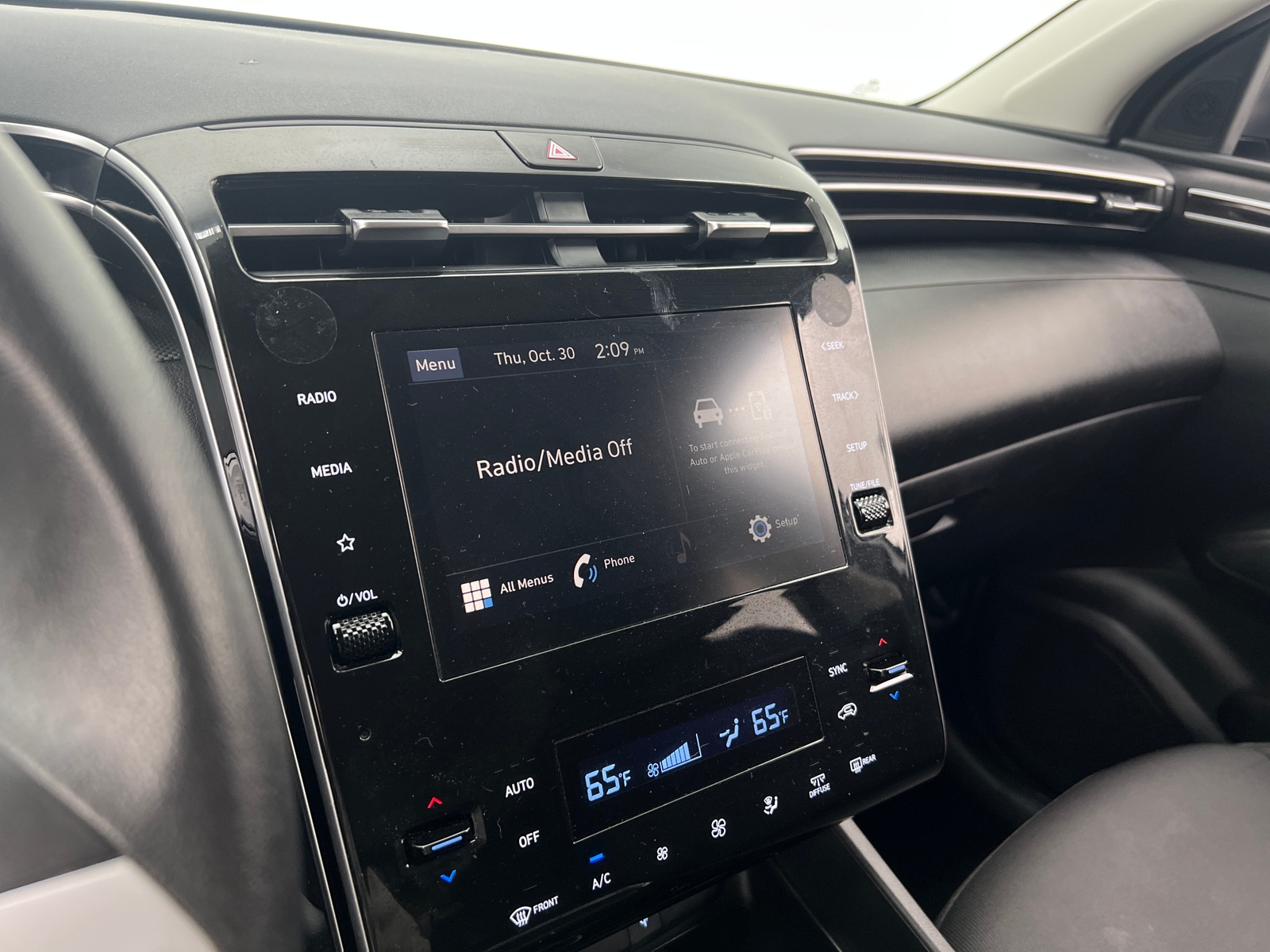 Thumbnail: 2024 Hyundai Tucson - 4