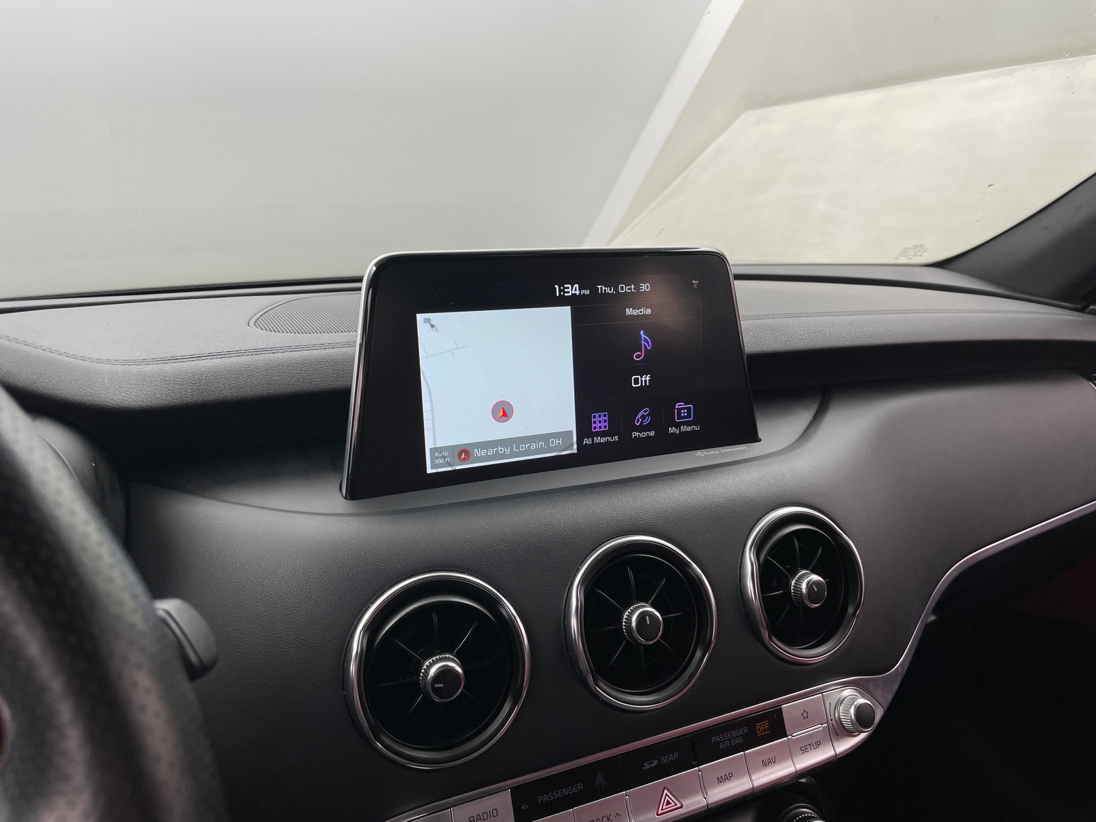 Thumbnail: 2020 Kia Stinger - 3