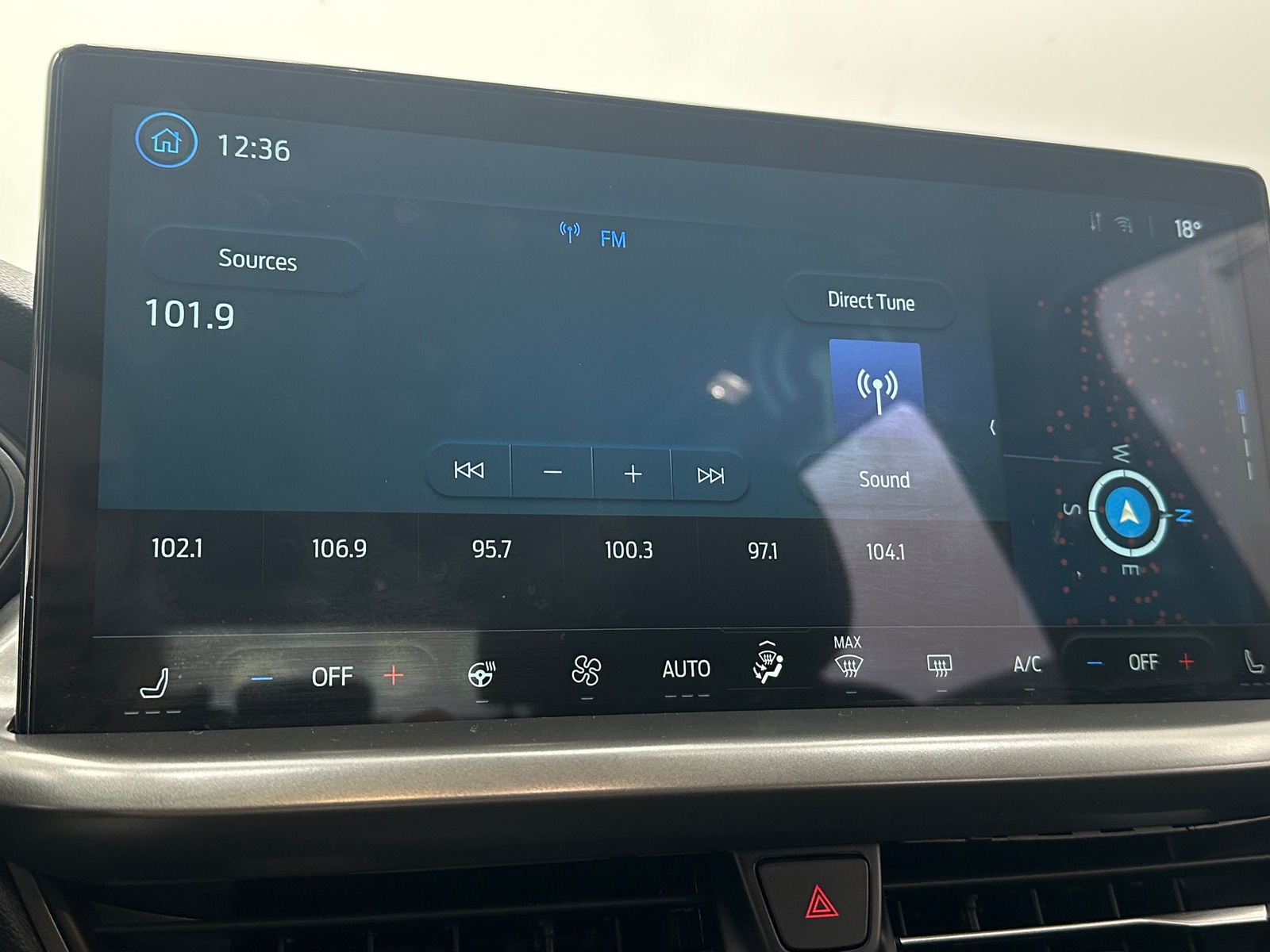 Thumbnail: 2024 Ford Escape - 4