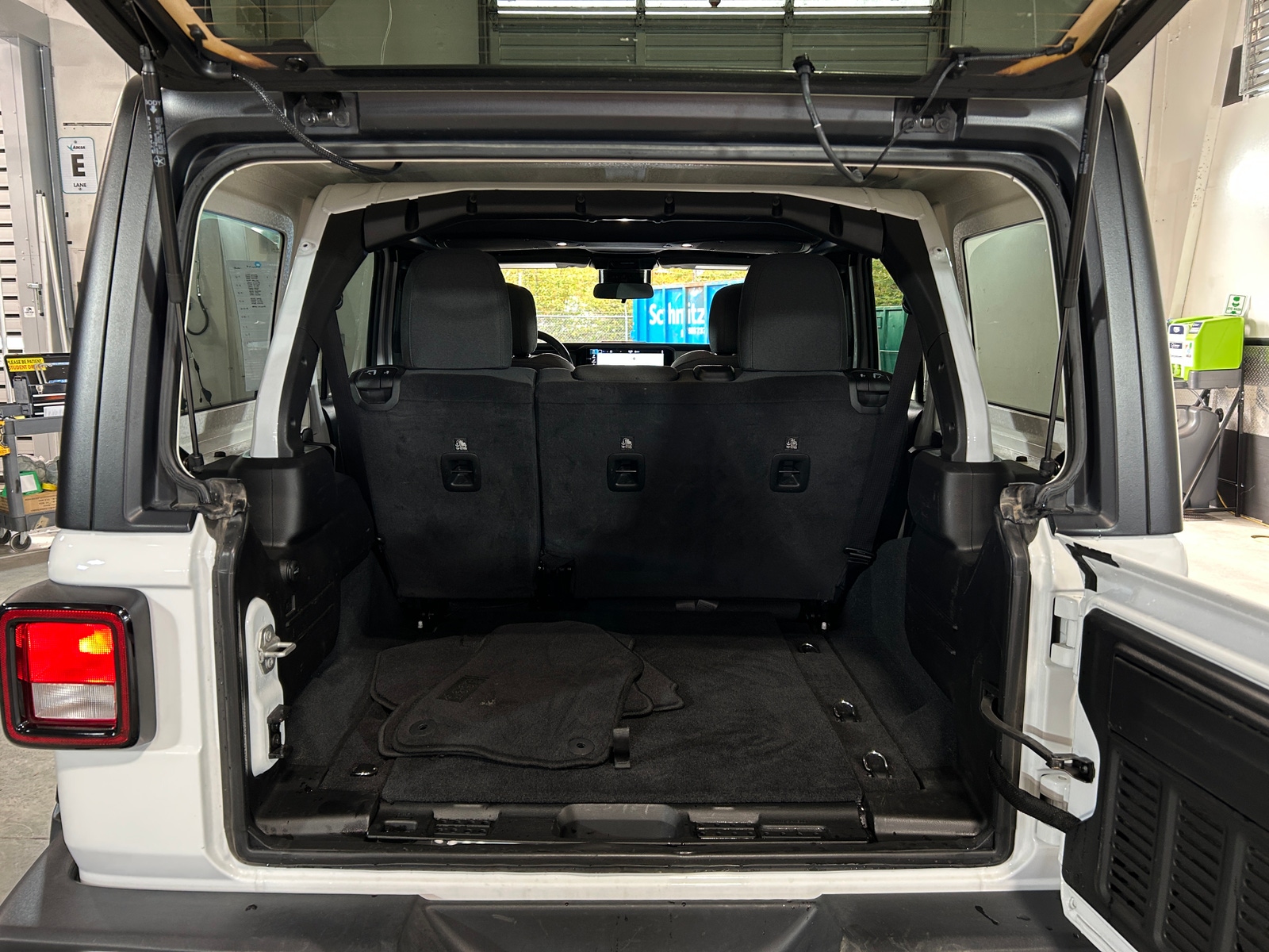 Thumbnail: 2024 Jeep Wrangler - 7