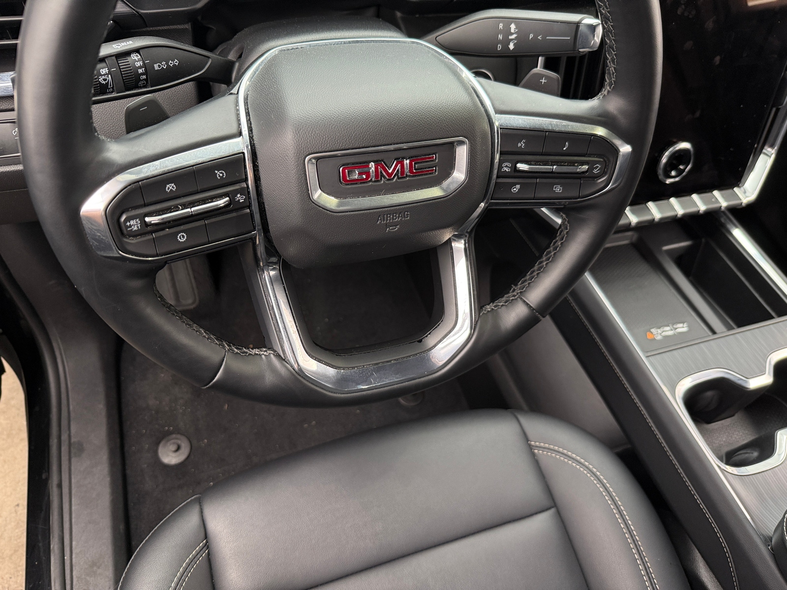 Thumbnail: 2024 GMC Acadia - 4