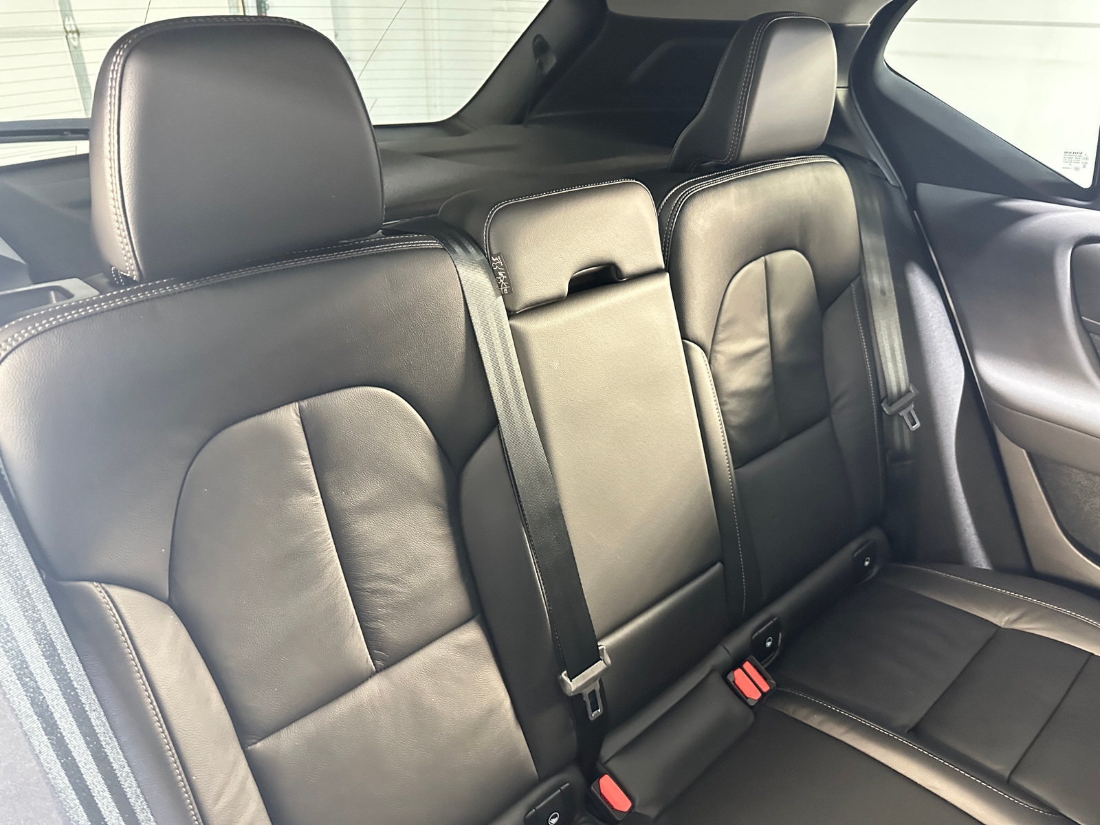 Thumbnail: 2023 Volvo XC40 - 5