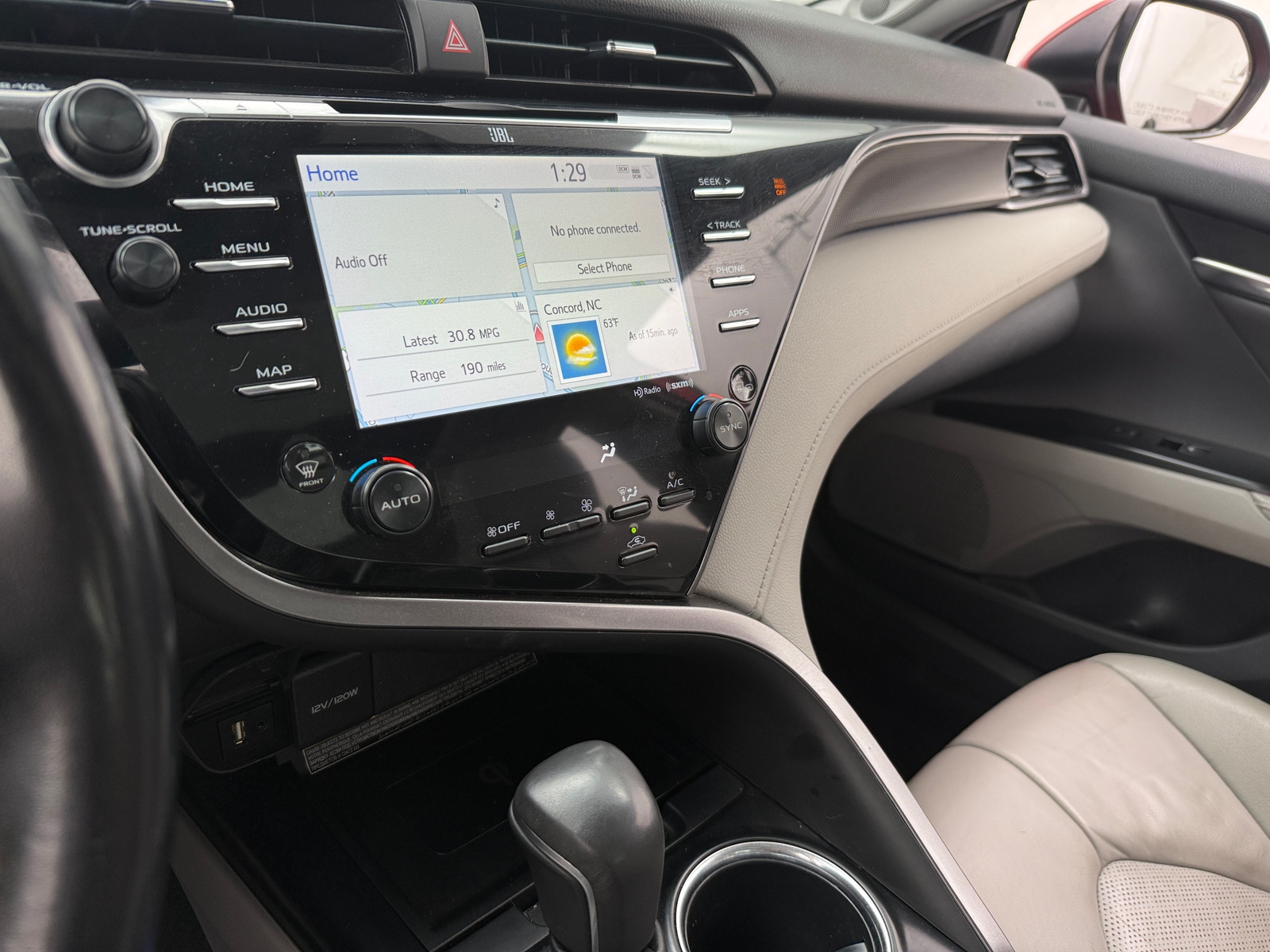 Thumbnail: 2019 Toyota Camry - 3