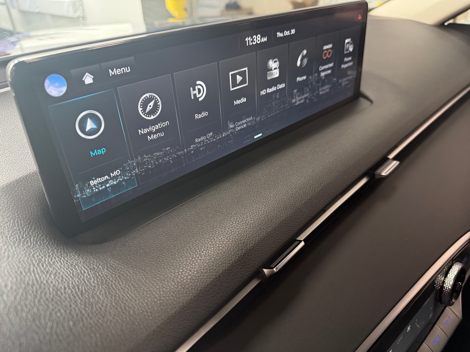 Thumbnail: 2025 Genesis GV70 - 3