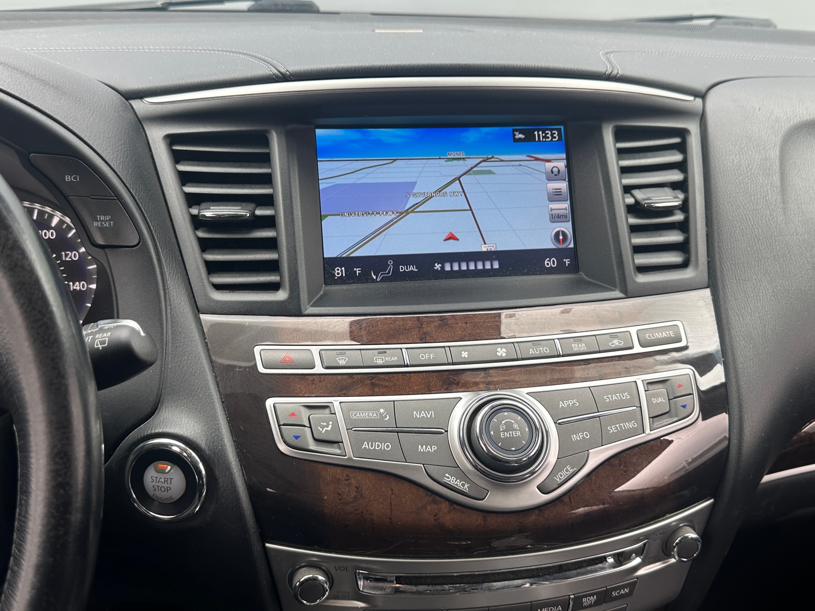 Thumbnail: 2017 INFINITI QX60 - 3