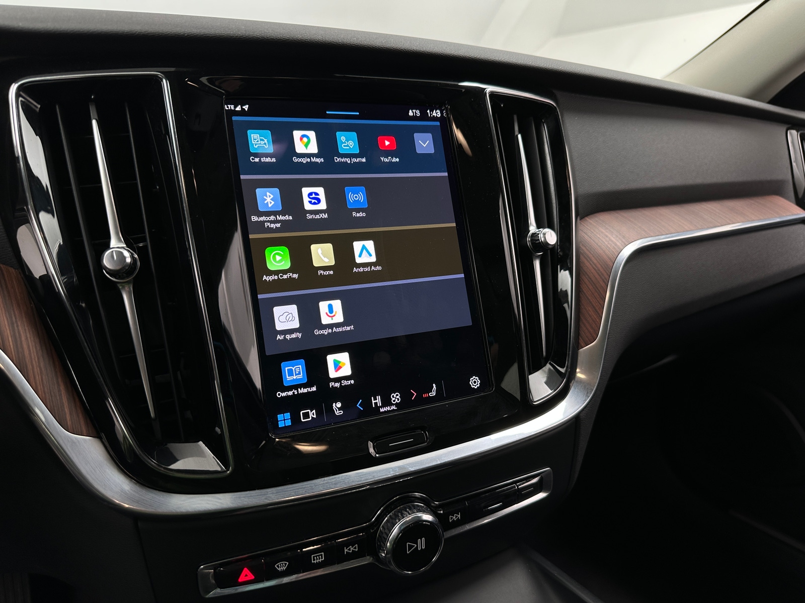 Thumbnail: 2024 Volvo S60 - 3