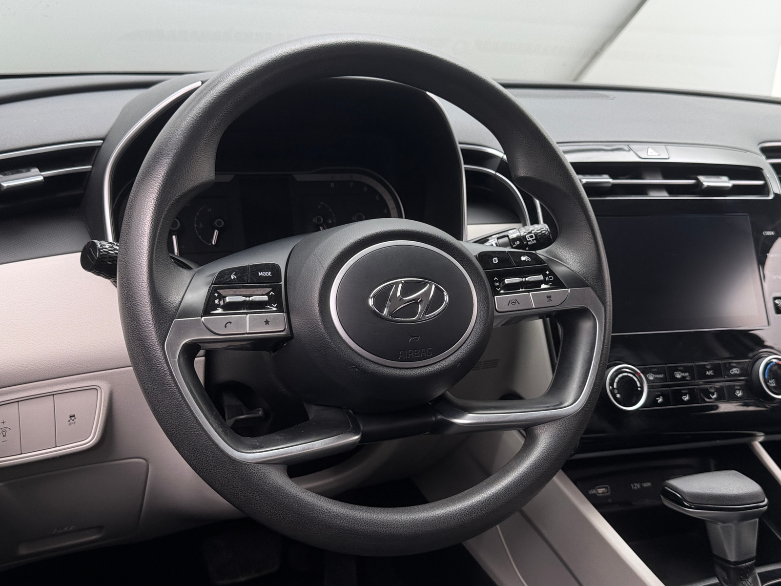 Thumbnail: 2022 Hyundai Tucson - 5