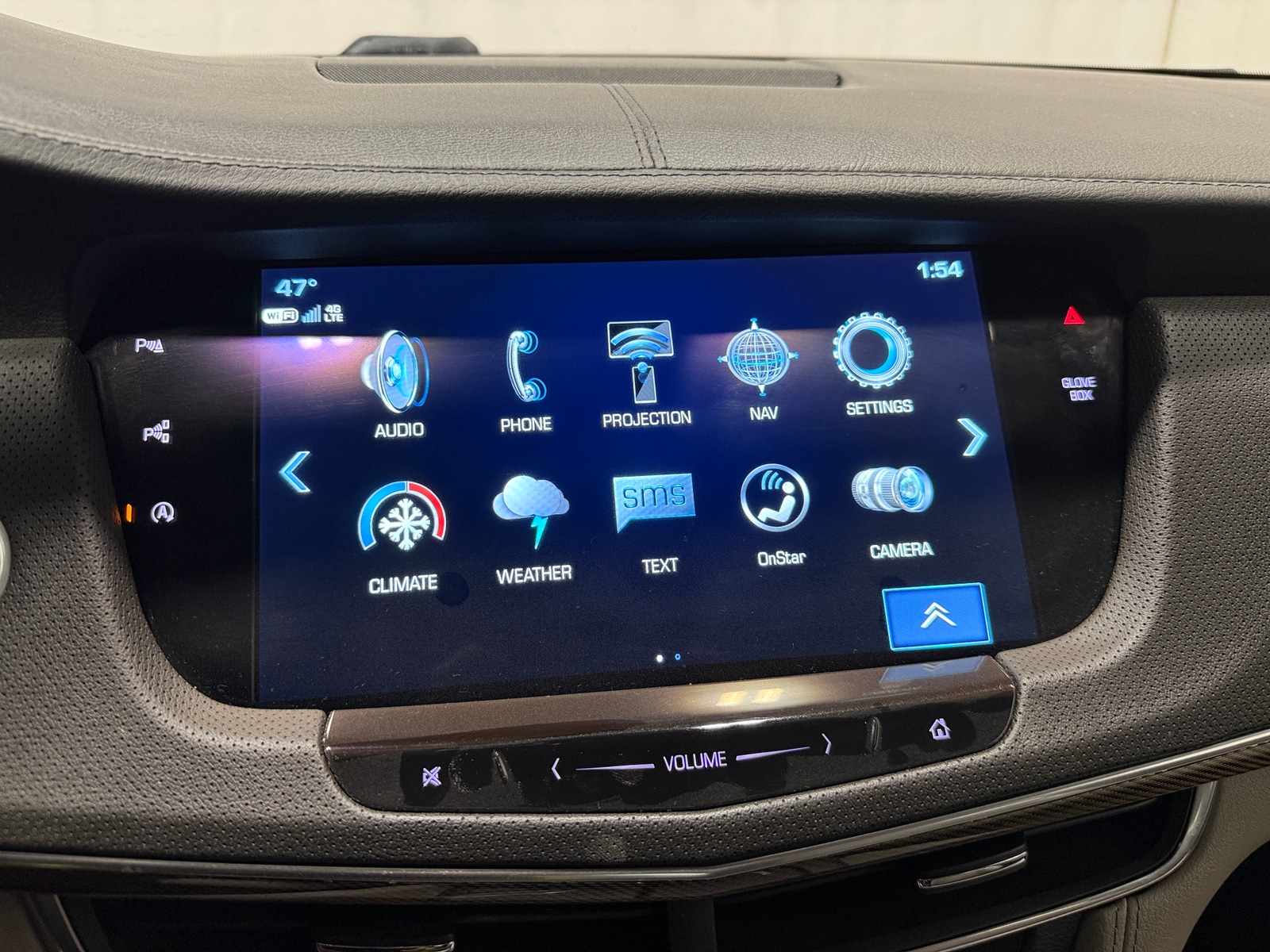 Thumbnail: 2017 Cadillac CT6 - 3