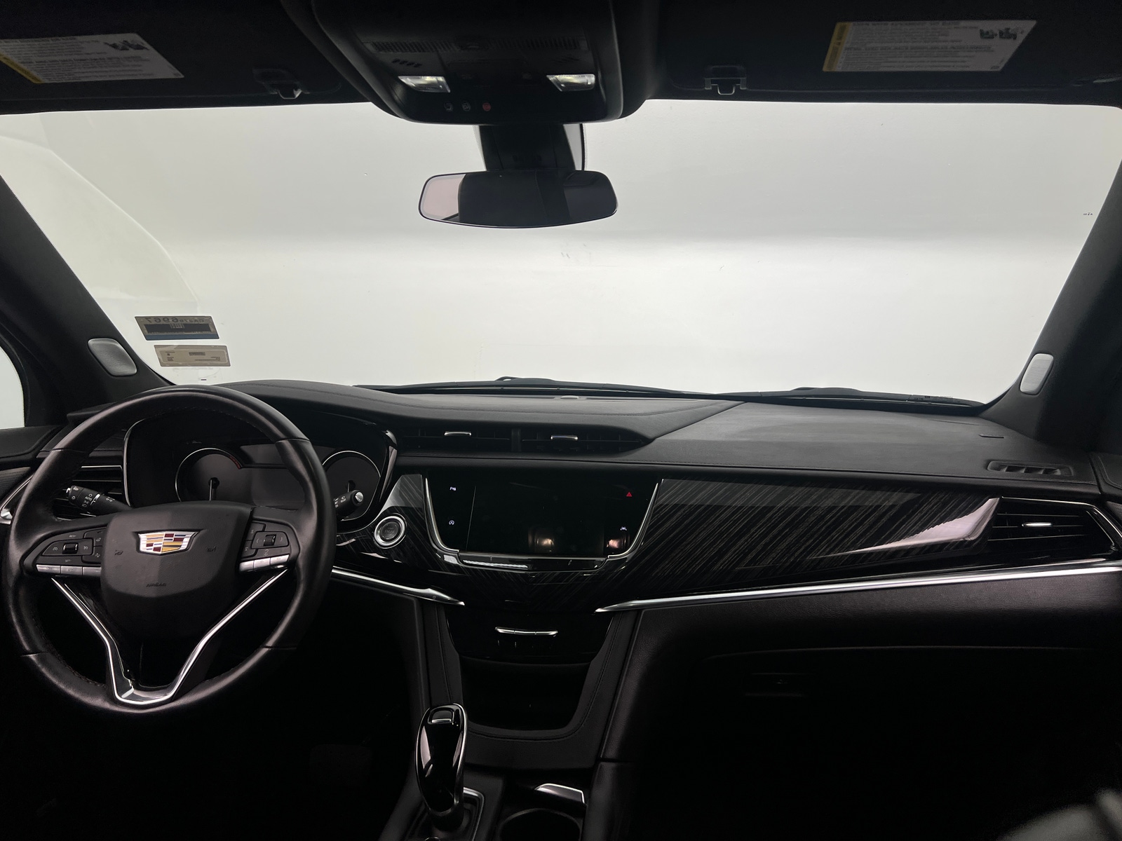 Thumbnail: 2025 Cadillac XT6 - 2