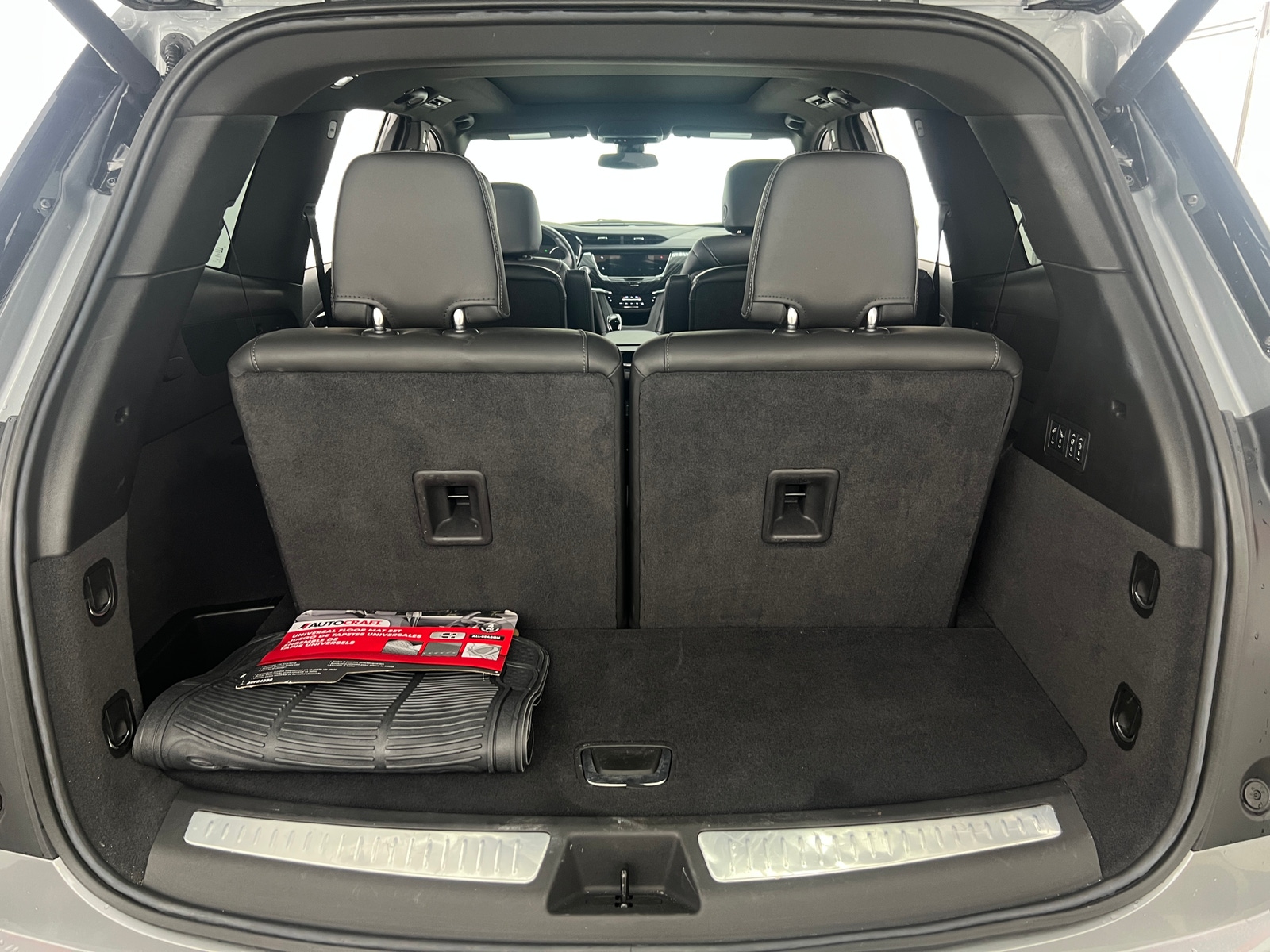 Thumbnail: 2025 Cadillac XT6 - 6