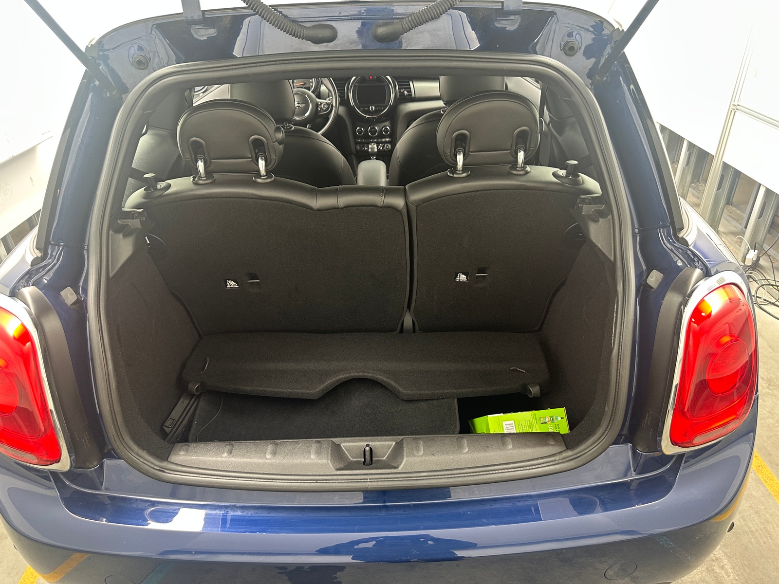 Thumbnail: 2018 MINI Cooper Hardtop - 6