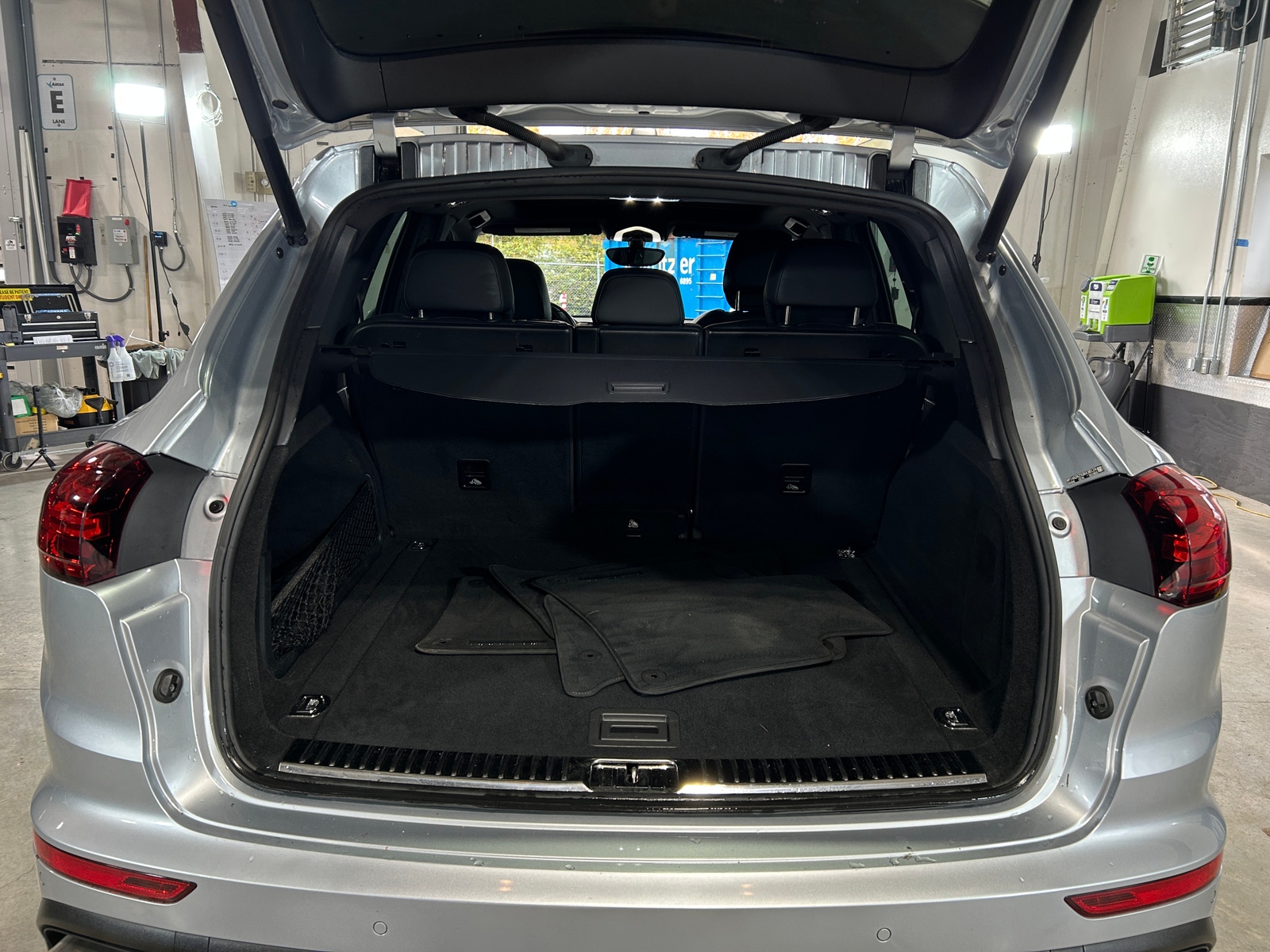 Thumbnail: 2016 Porsche Cayenne - 6