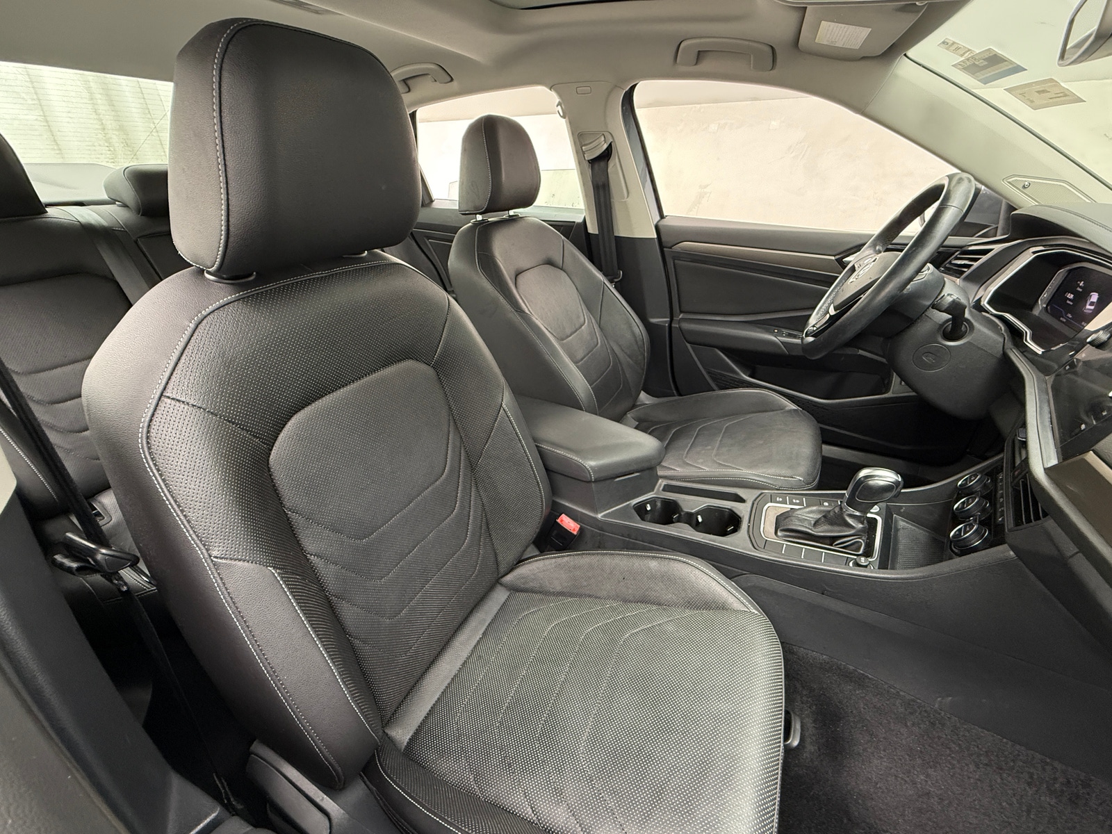 Thumbnail: 2019 Volkswagen Jetta - 2