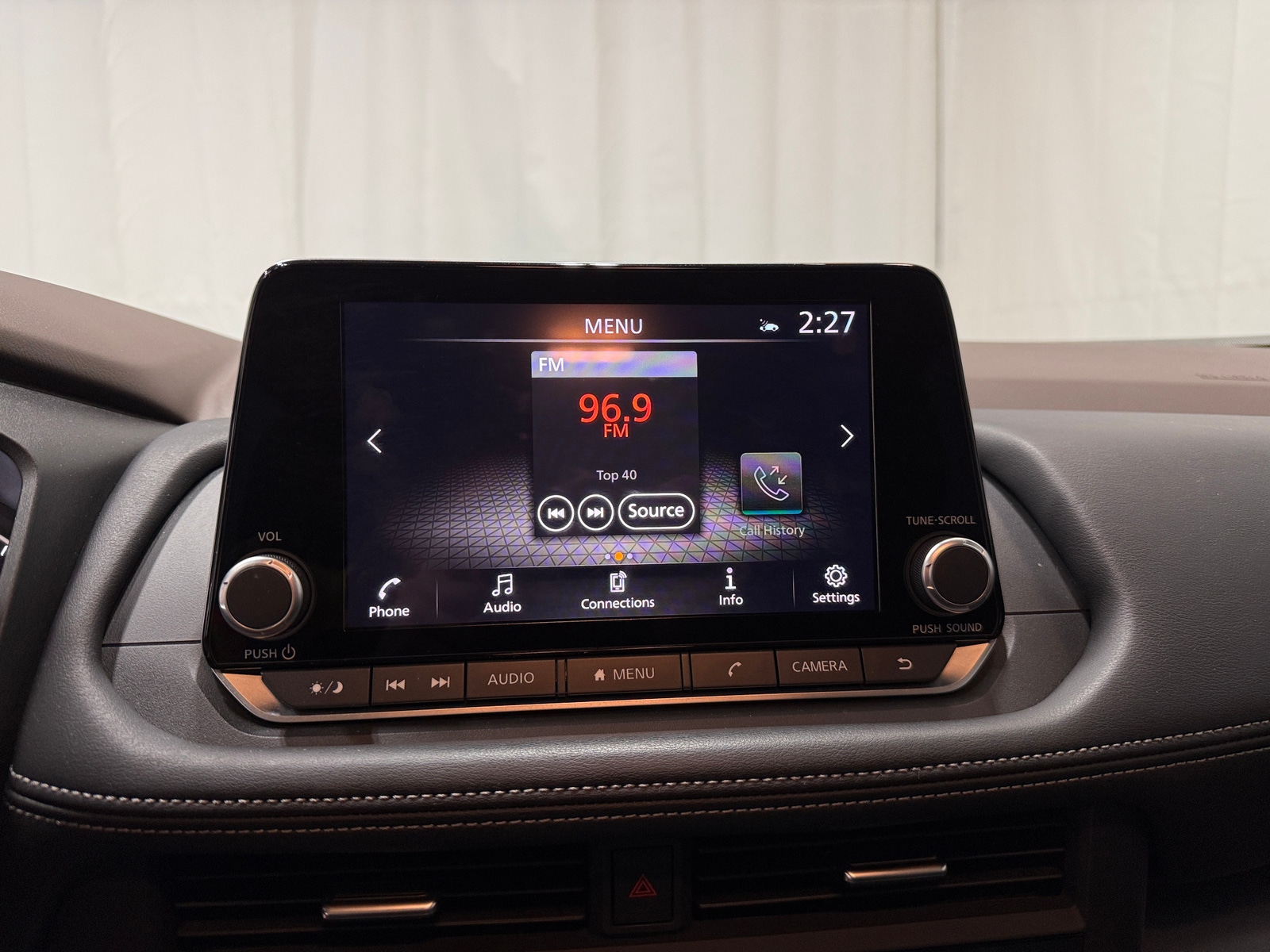 Thumbnail: 2023 Nissan Rogue - 4