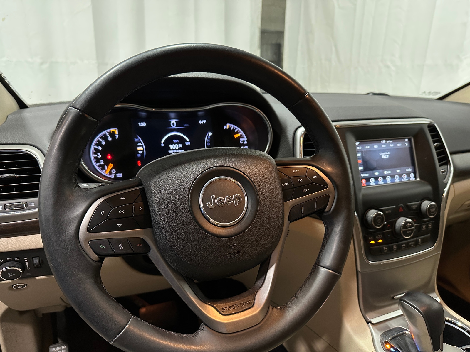 Thumbnail: 2018 Jeep Grand Cherokee - 5