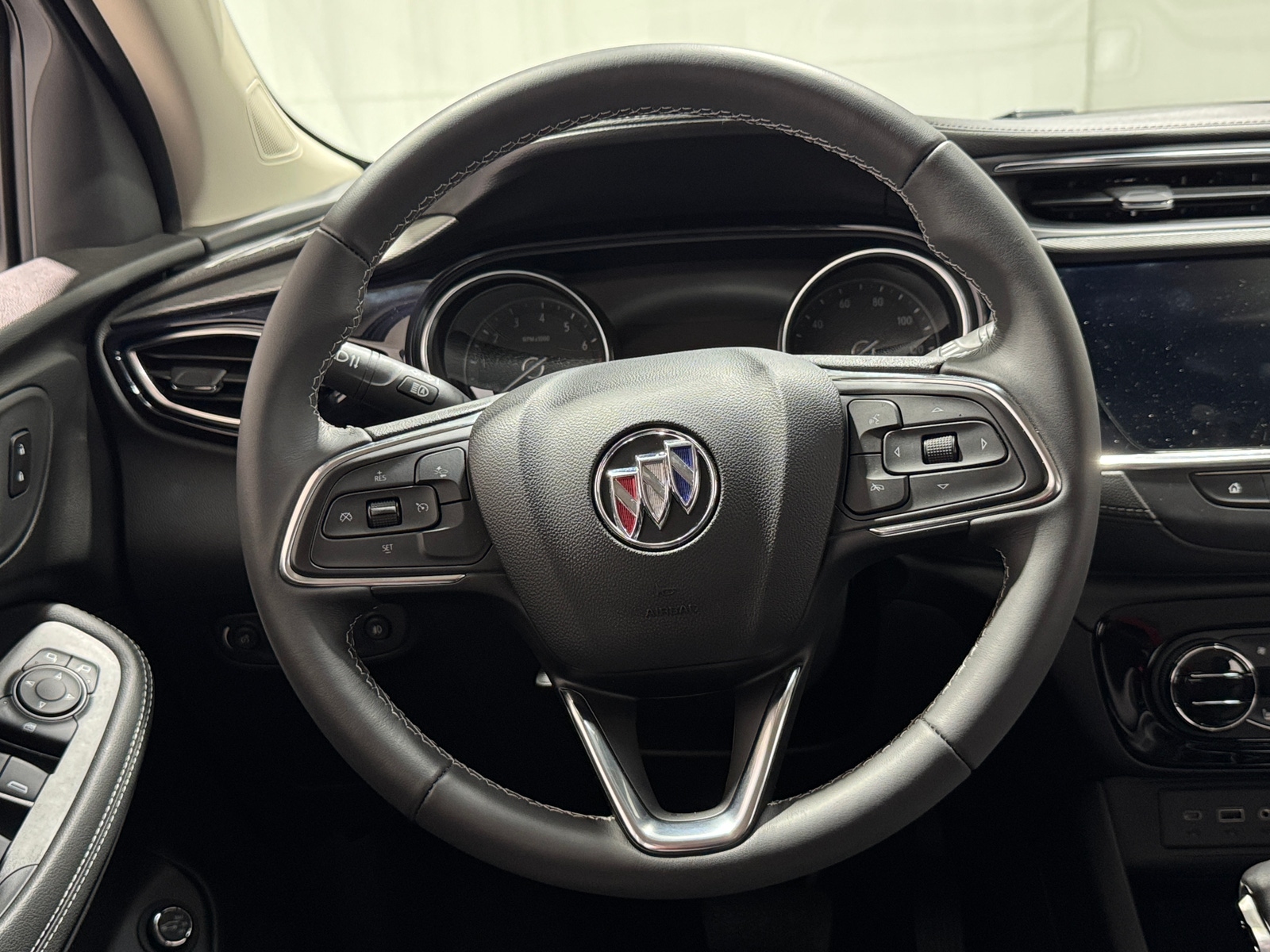 Thumbnail: 2022 Buick Encore GX - 5