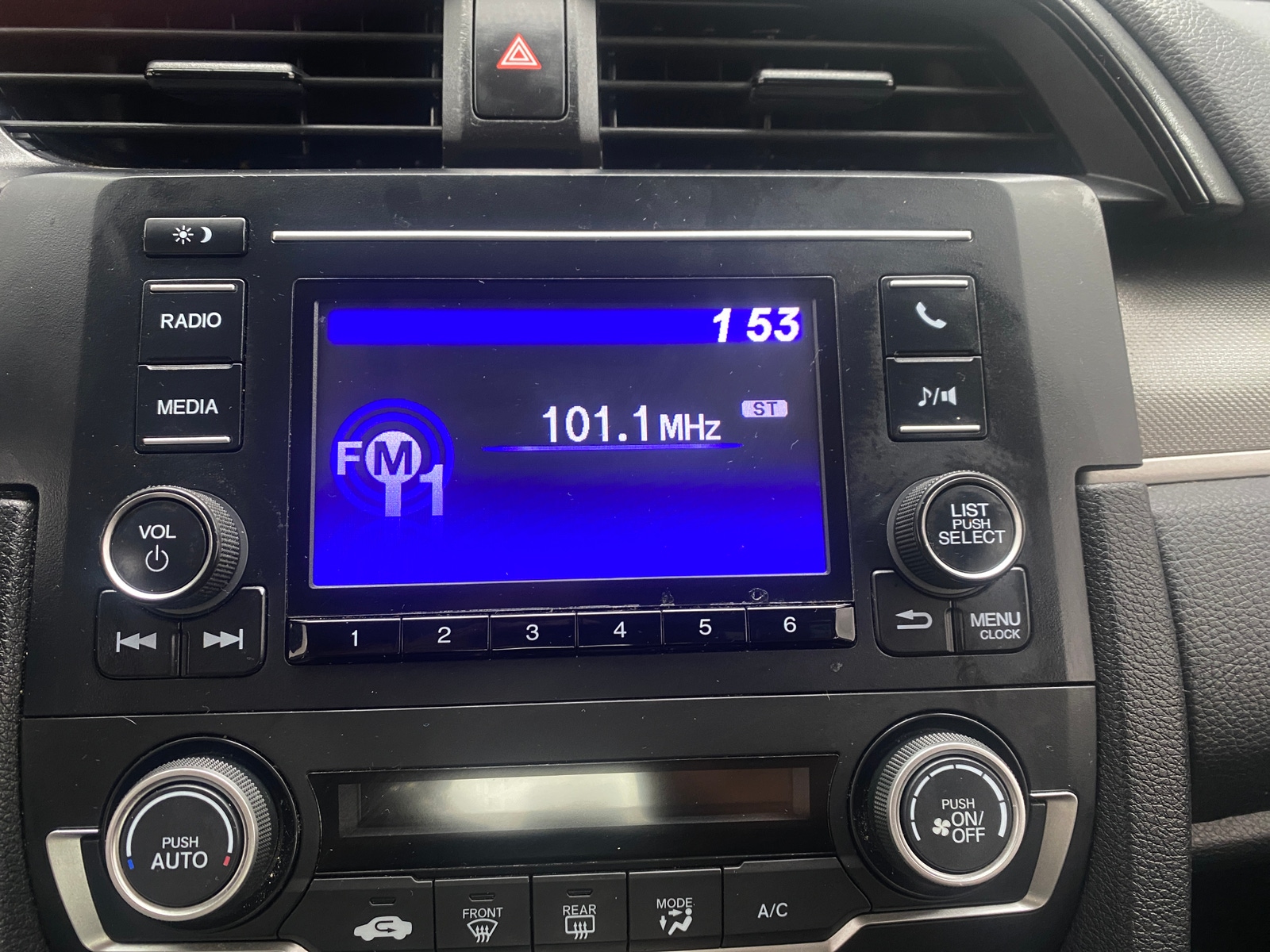 Thumbnail: 2019 Honda Civic - 4