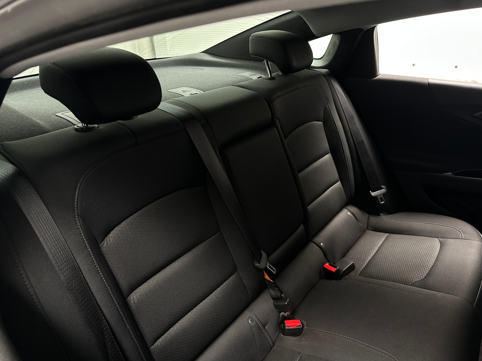 Thumbnail: 2017 Chevrolet Malibu - 6