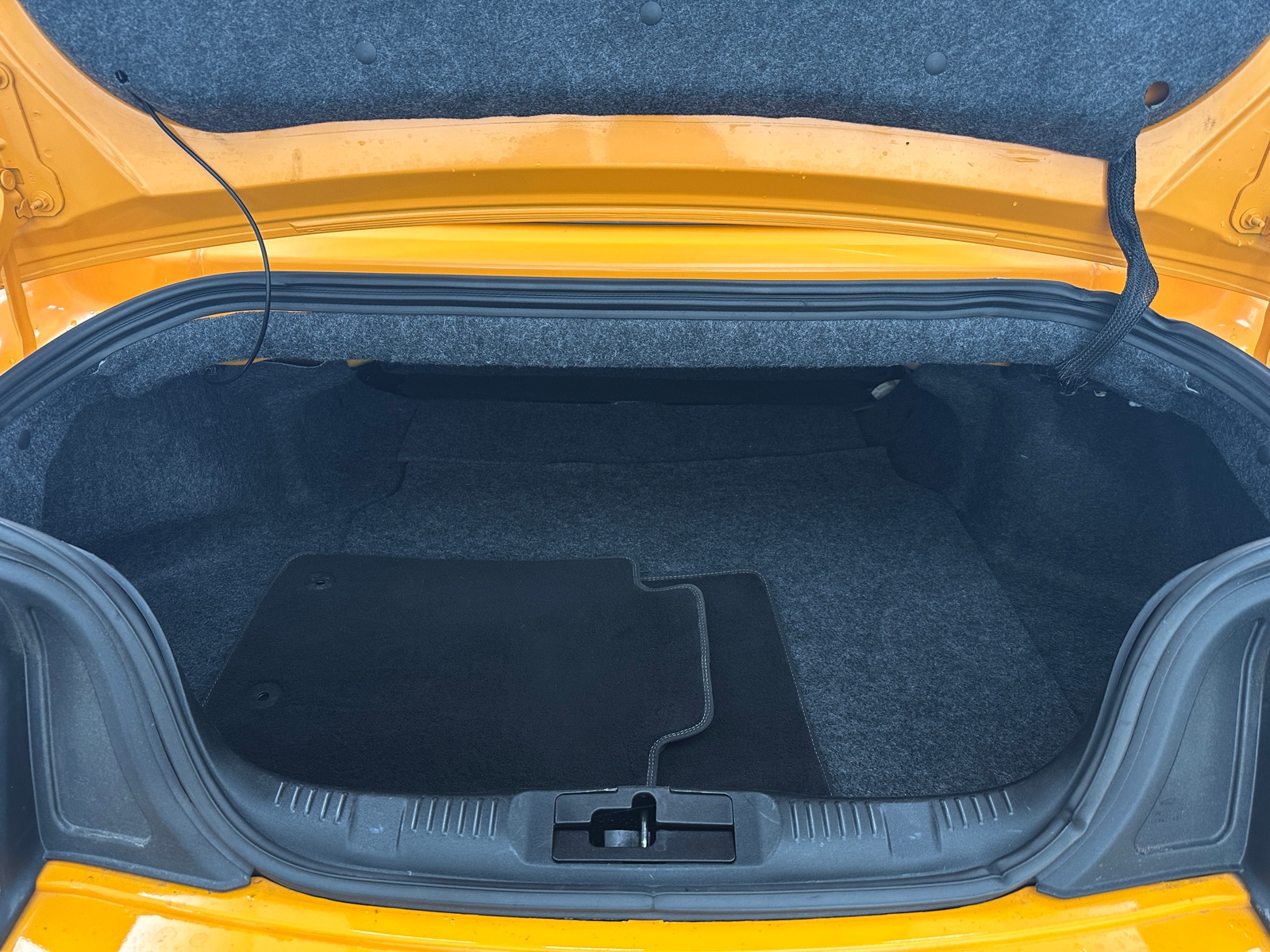 Thumbnail: 2019 Ford Mustang - 6