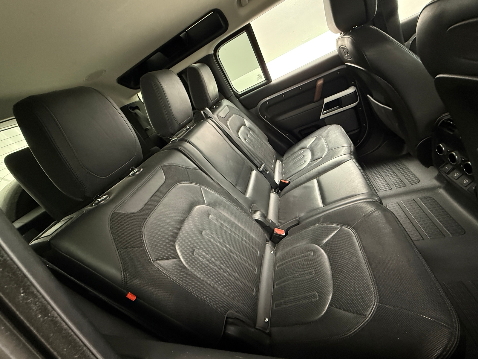 Thumbnail: 2021 Land Rover Defender - 5