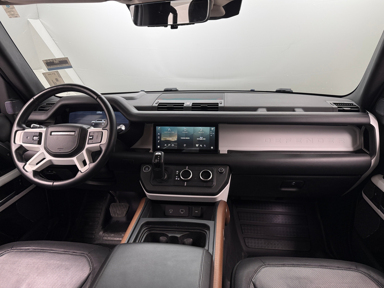 Thumbnail: 2021 Land Rover Defender - 2